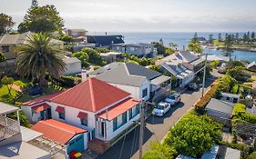 Cosy Coastal Cottage- Allwood Harbour